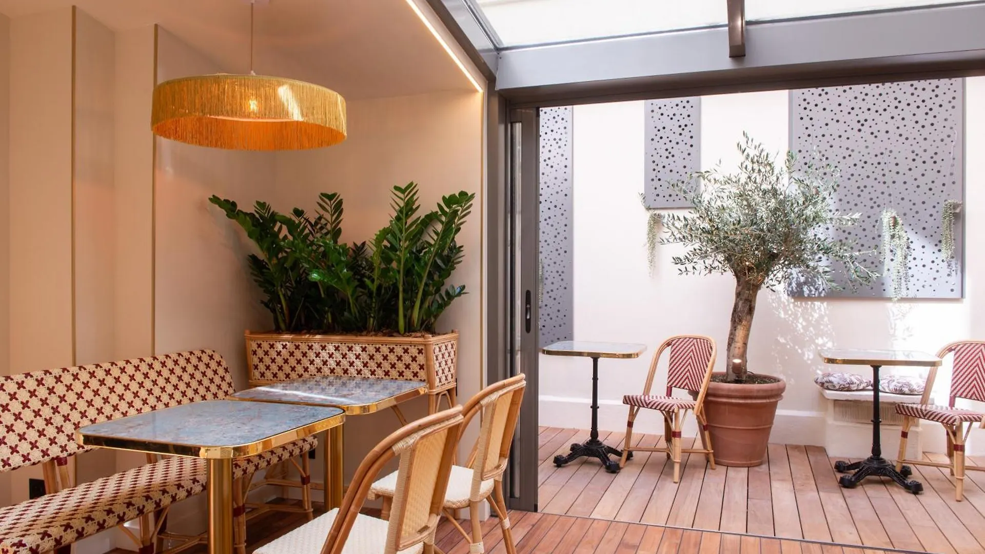 Отель Mercure Pigalle Sacre Coeur Париж