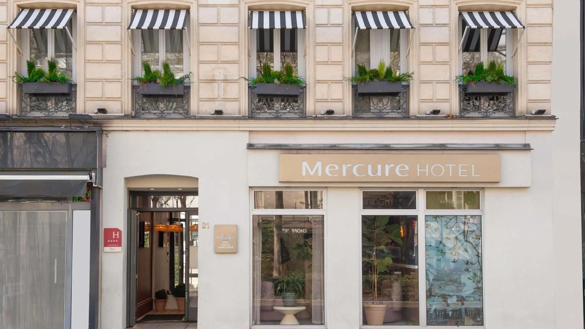 Отель Mercure Pigalle Sacre Coeur