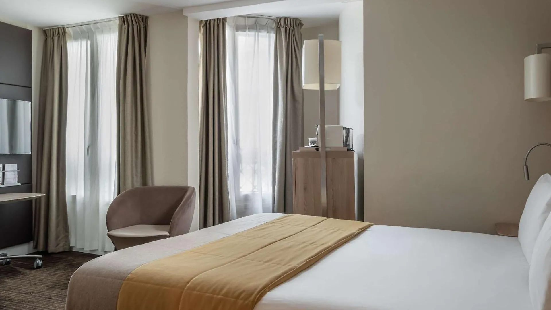 Hotel Mercure Pigalle Sacre Coeur 4*