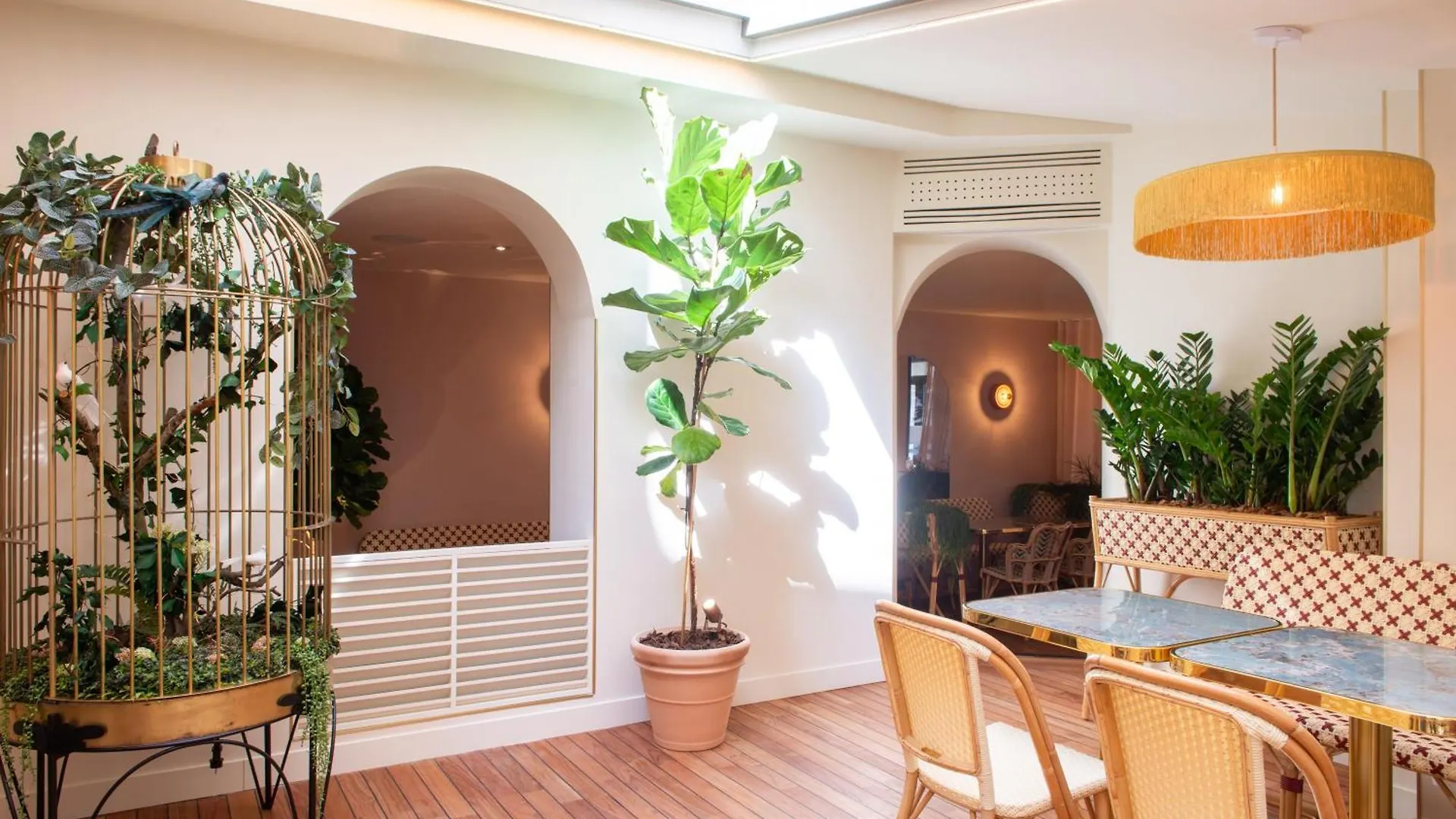 Hotel Mercure Pigalle Sacre Coeur 4*